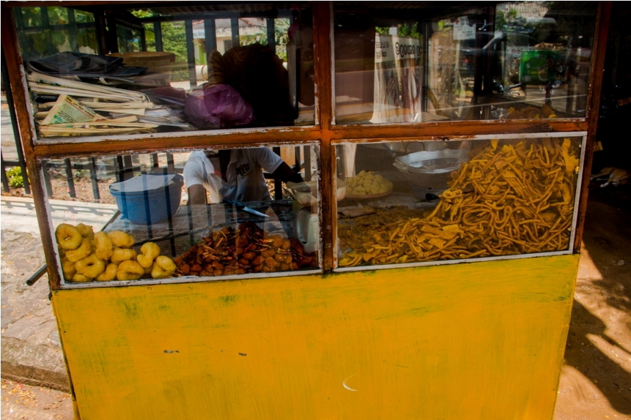 Street food, mendu vada, murukku. India Sri Lanka Vegan Food