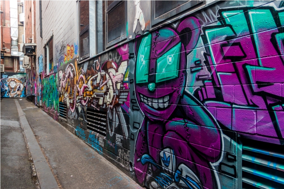 Dustbin Drugs Heroin Grafitti Street Art Hosier Lane Melbourne Australia China Town (2)