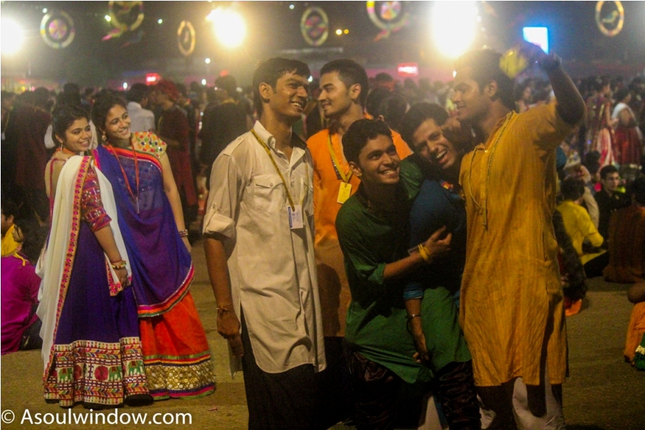 United Way Garba Dance Vadodara Gujarat (10)