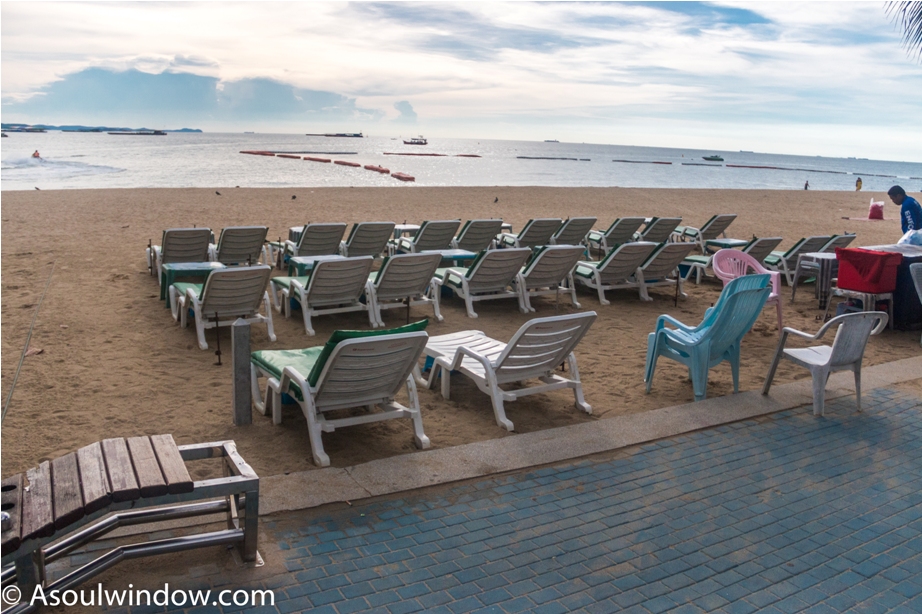 Beach Amari Ocean Tower Pattaya Thailand Resort Hotel (12)