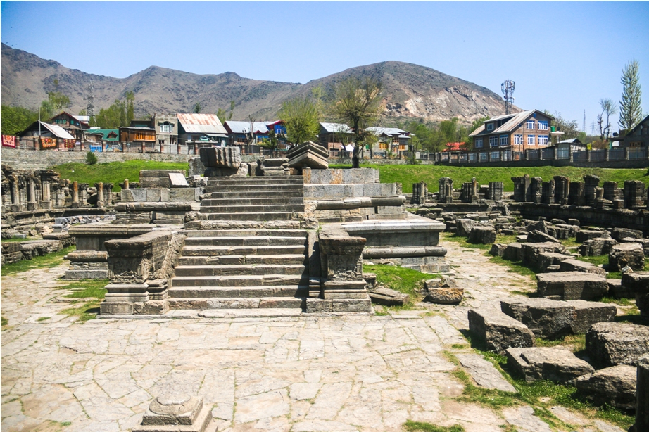 AVANTISWAMIN TEMPLE Avantipura Srinagar Hindu Kashmir (4)