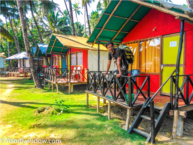 Coco hut Palolem Patnem Beach South Goa India (1)