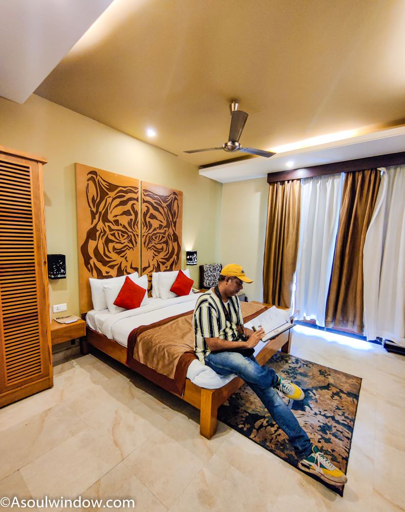 Luxurious Tiger Suite of The Golden Tusk, Jhirna Zone Resort