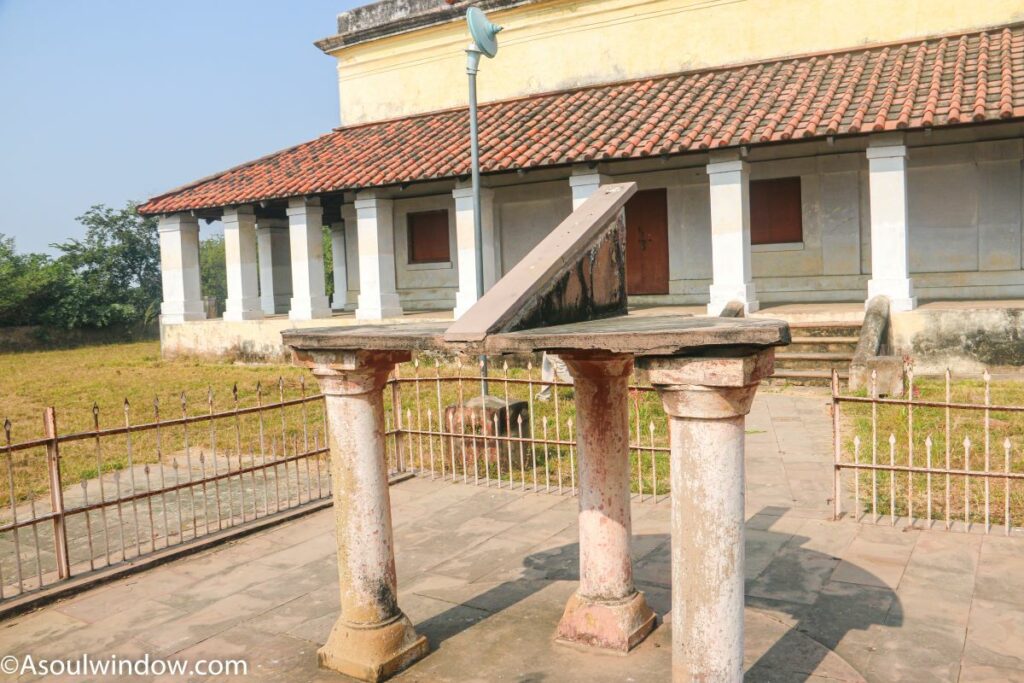 Sun dial and Warren Hasting's House near Chunar Fort. Around Varanasi
